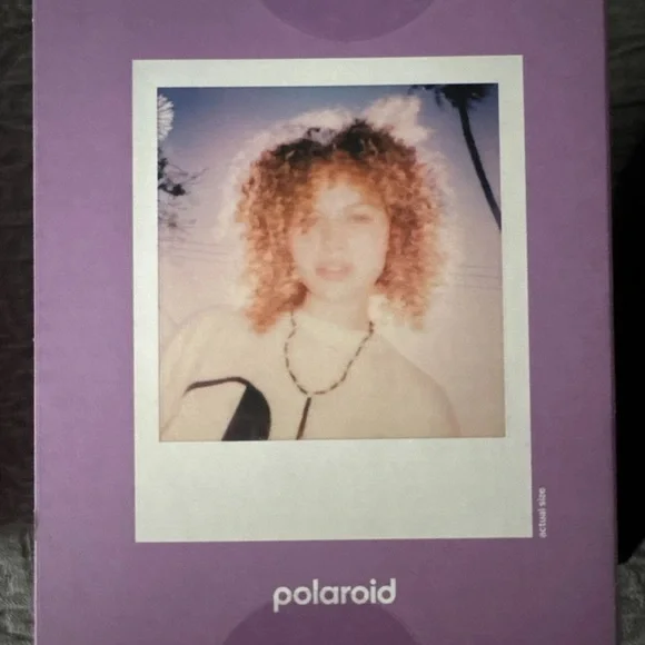 Polaroid Now Instant Camera - Vibrant Purple - Picture 3 of 4